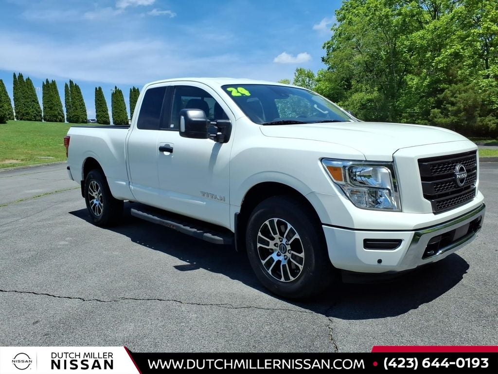 2024 Nissan TITAN King Cab® SV