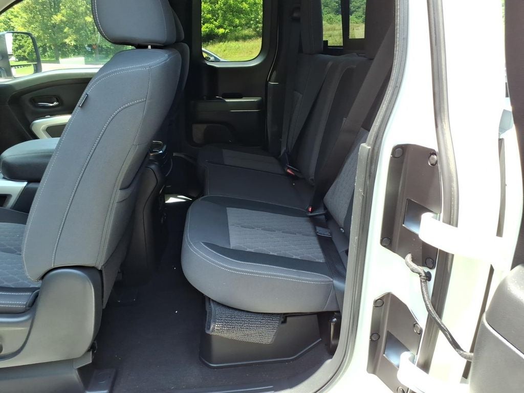 2024 Nissan TITAN King Cab® SV