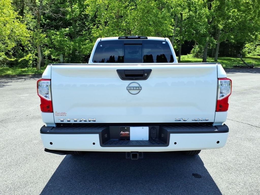 2024 Nissan TITAN King Cab® SV