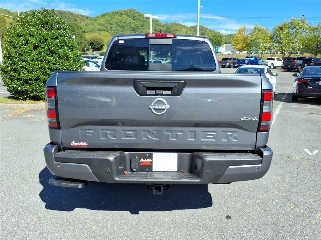 2026 Nissan Frontier Crew Cab SV