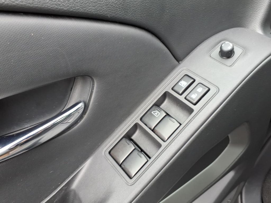 2024 Nissan Frontier Crew Cab SL