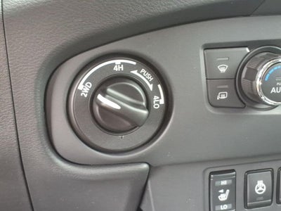 2024 Nissan Frontier Crew Cab SL