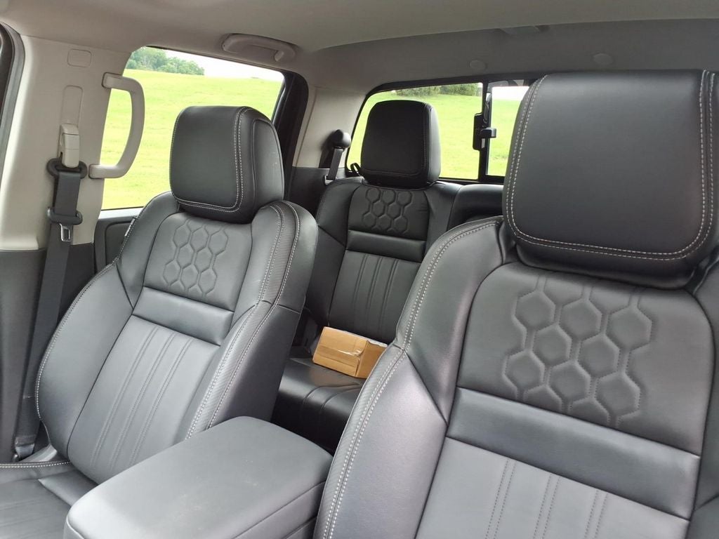 2024 Nissan Frontier Crew Cab SL