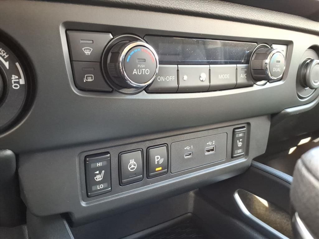 2026 Nissan Frontier Crew Cab SV