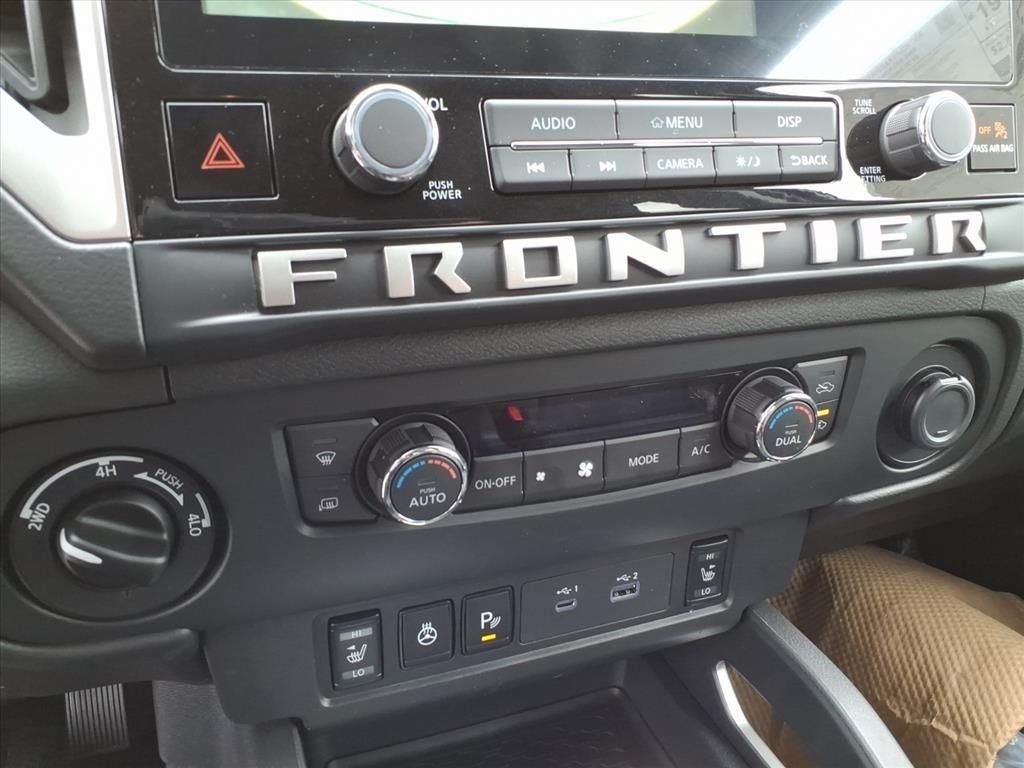 2026 Nissan Frontier Crew Cab SV
