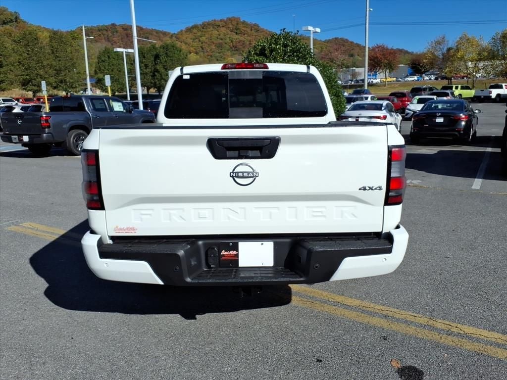 2026 Nissan Frontier Crew Cab SV