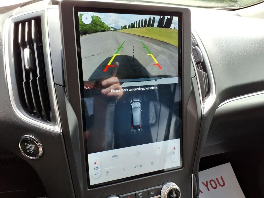 2024 Ford Edge Titanium