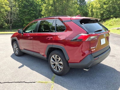 2022 Toyota RAV4 Hybrid XLE Premium