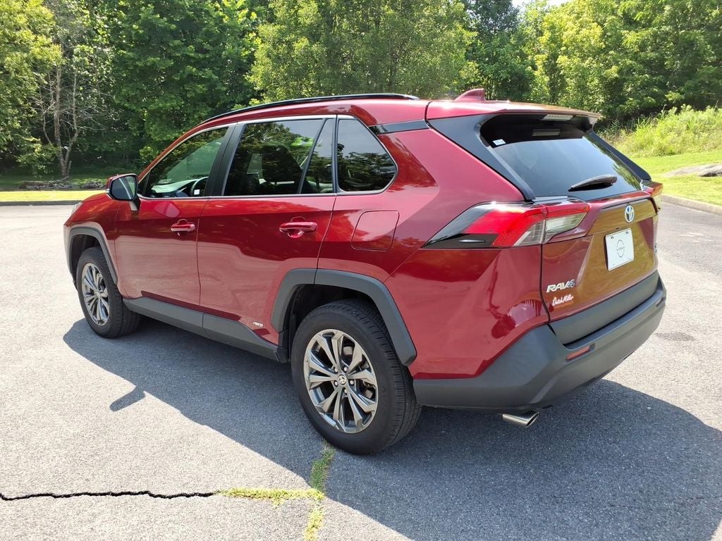 2022 Toyota RAV4 Hybrid XLE Premium