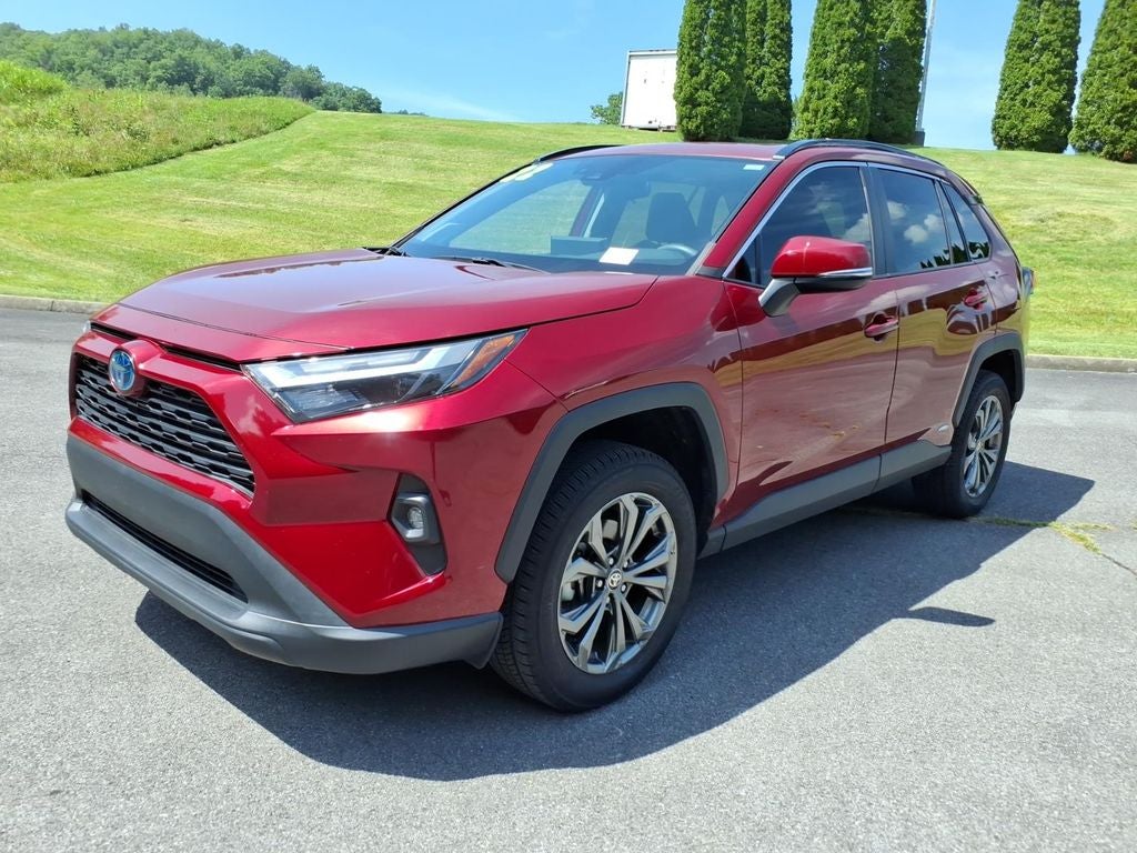 2022 Toyota RAV4 Hybrid XLE Premium