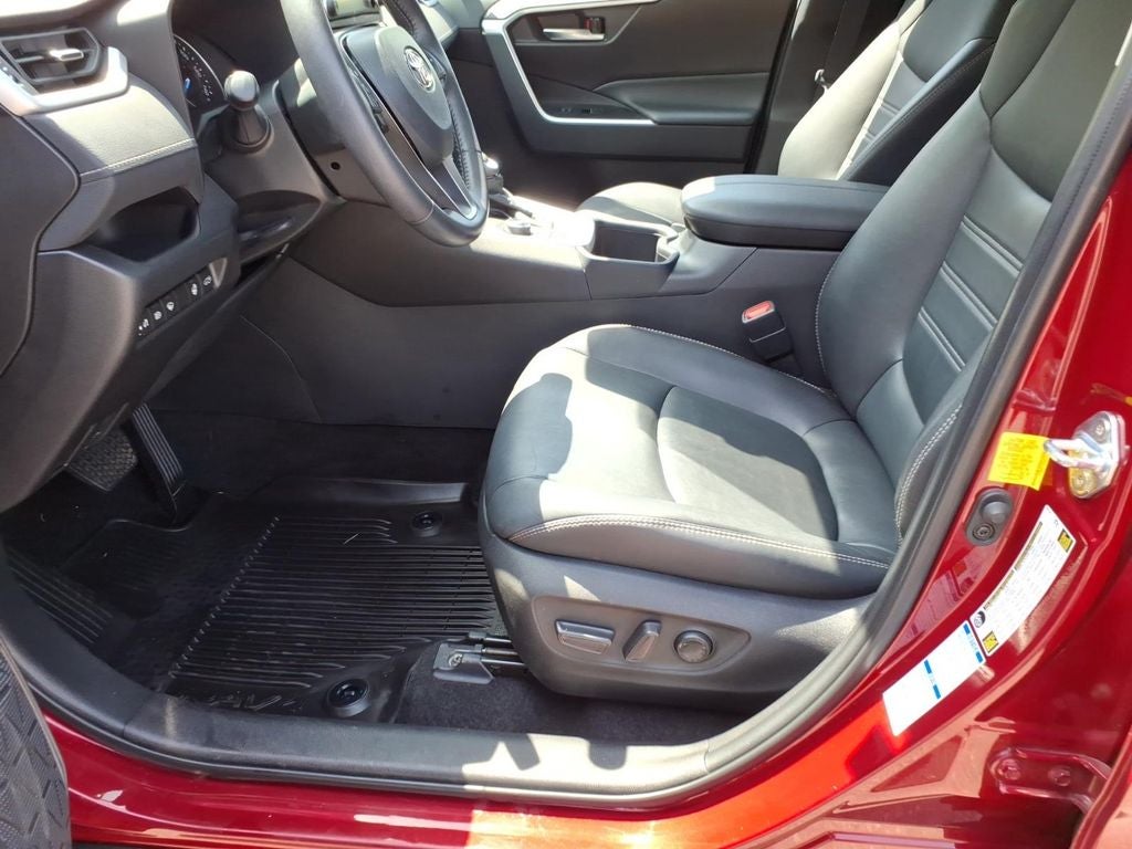 2022 Toyota RAV4 Hybrid XLE Premium