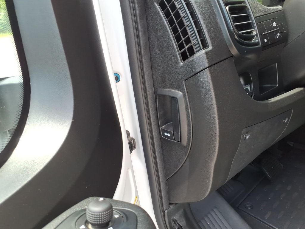 2025 RAM ProMaster 2500 Tradesman