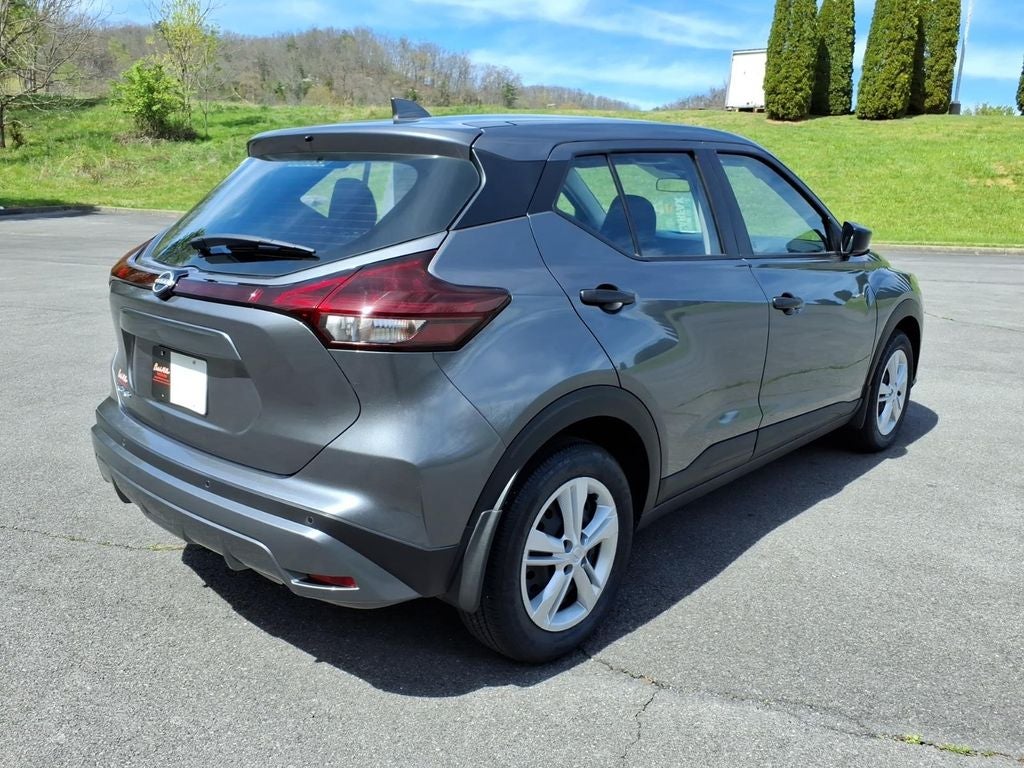 2025 Nissan Kicks Play S