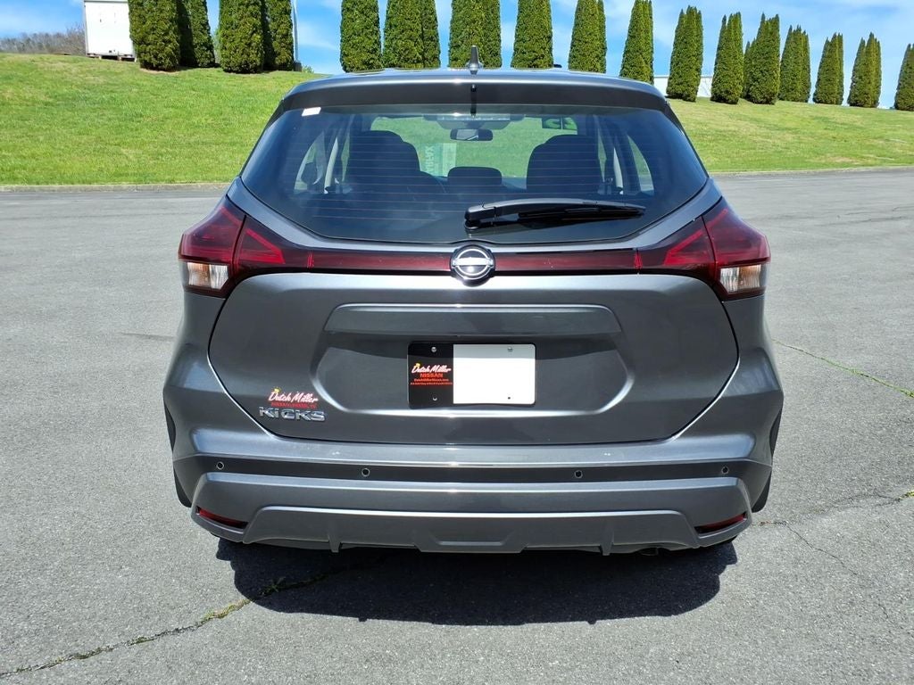2025 Nissan Kicks Play S