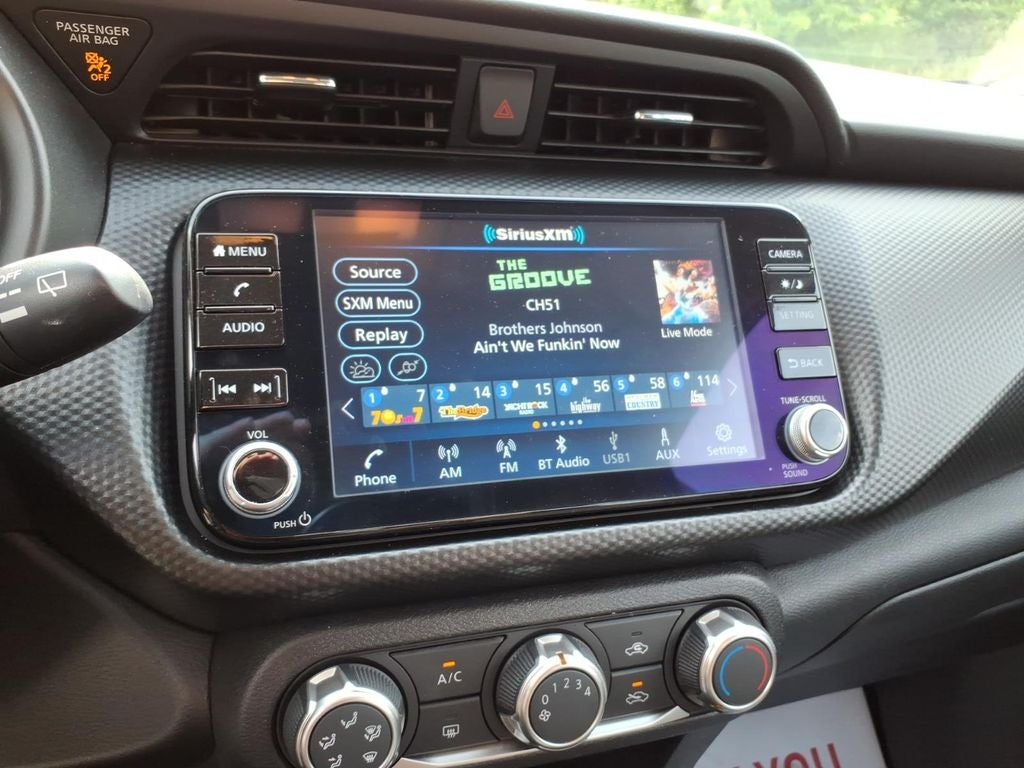 2023 Nissan Kicks SV
