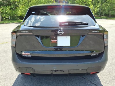 2025 Nissan Kicks SV
