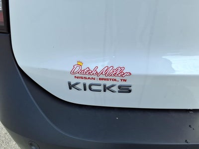 2026 Nissan Kicks SR