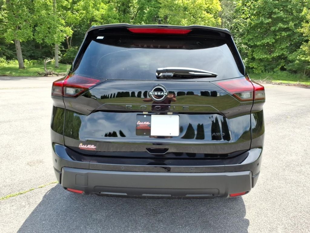 2026 Nissan Rogue Dark Armor™
