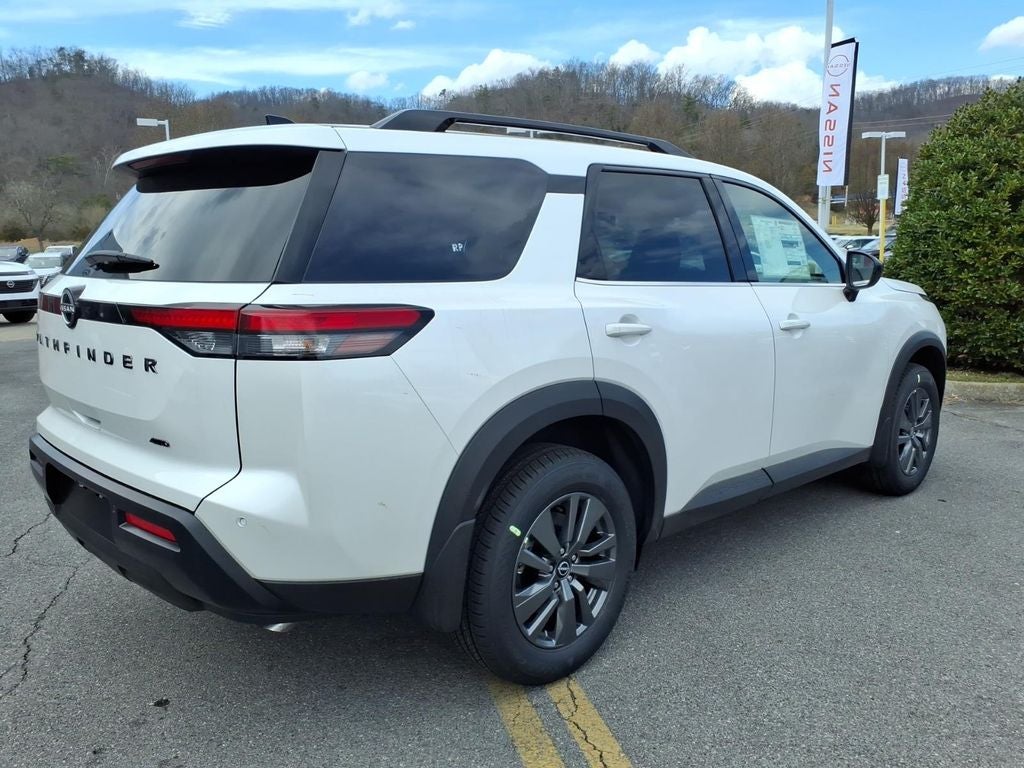 2026 Nissan Pathfinder SV
