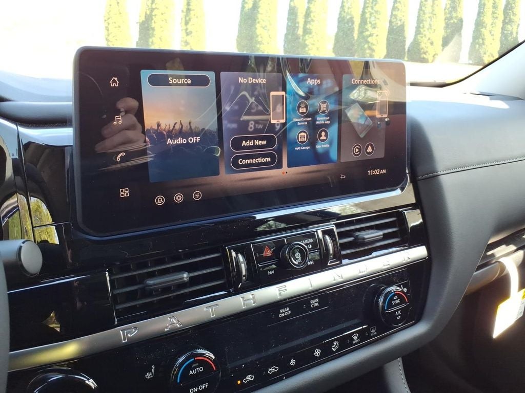 2026 Nissan Pathfinder SV