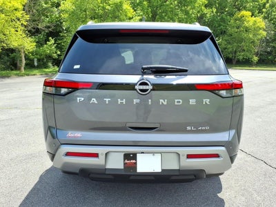 2025 Nissan Pathfinder SL