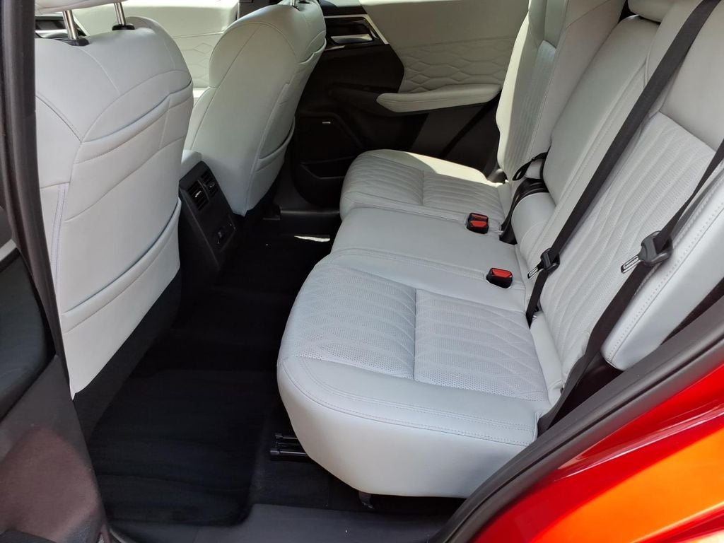 2025 Mitsubishi Outlander SEL