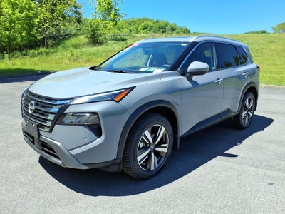 2025 Nissan Rogue SL